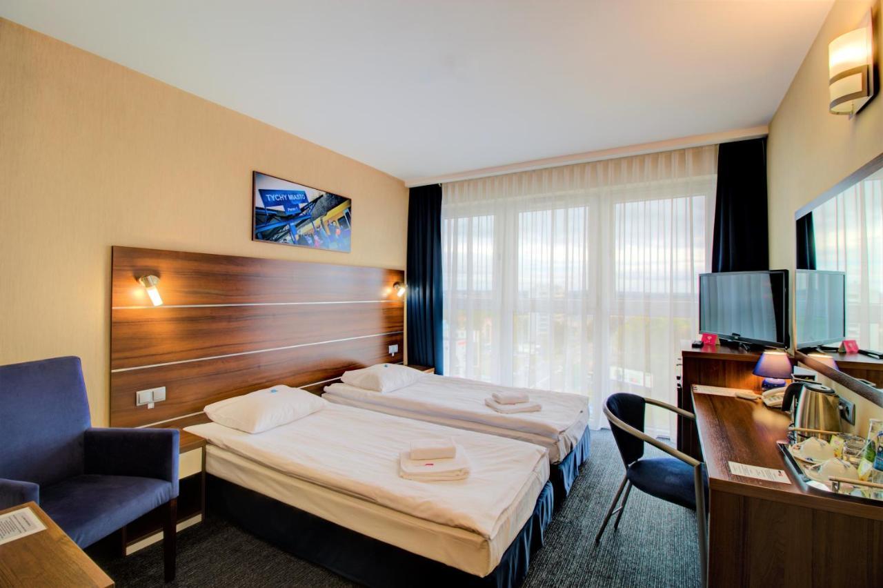 Hotel Tychy Exteriör bild