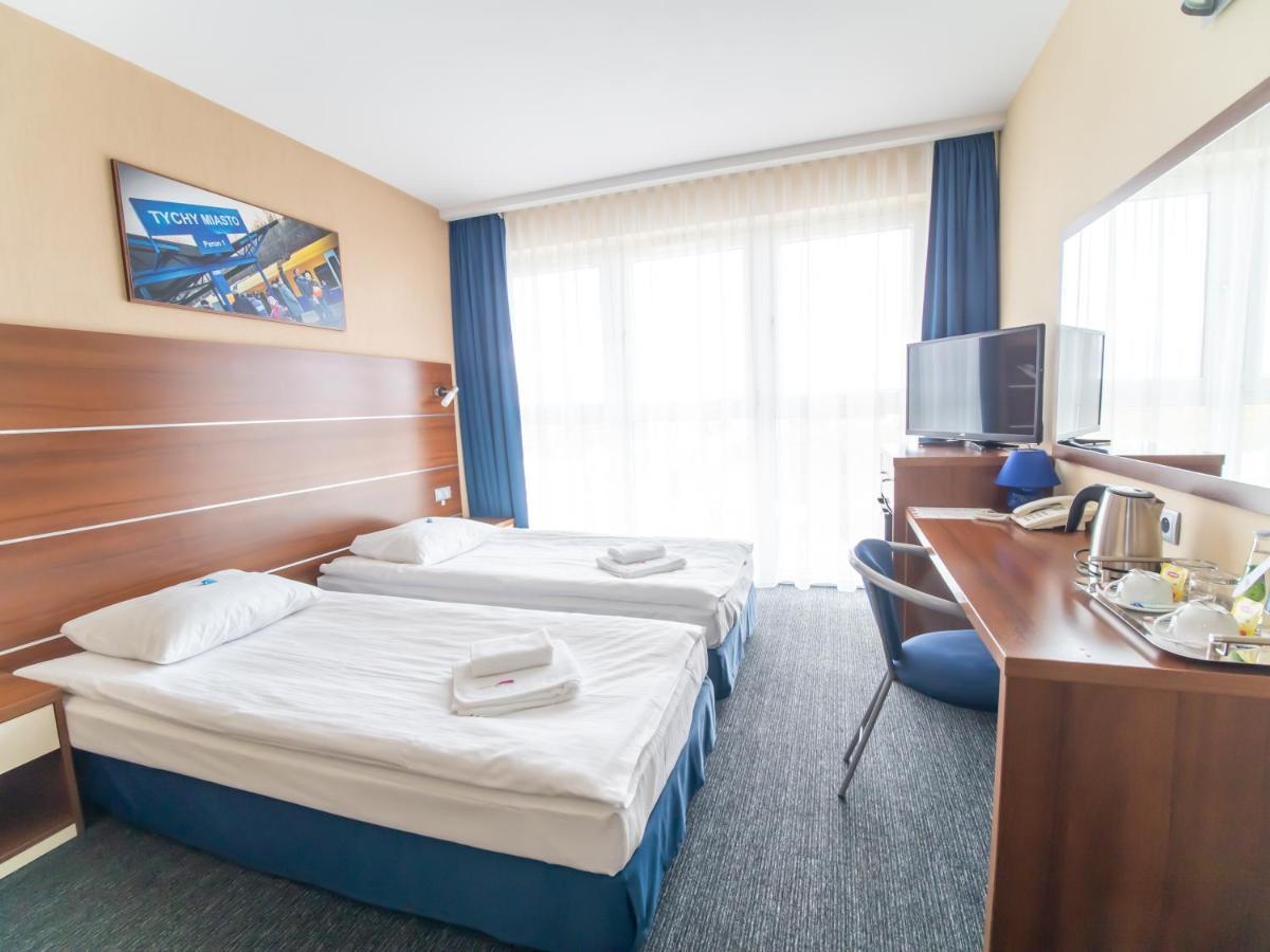 Hotel Tychy Exteriör bild
