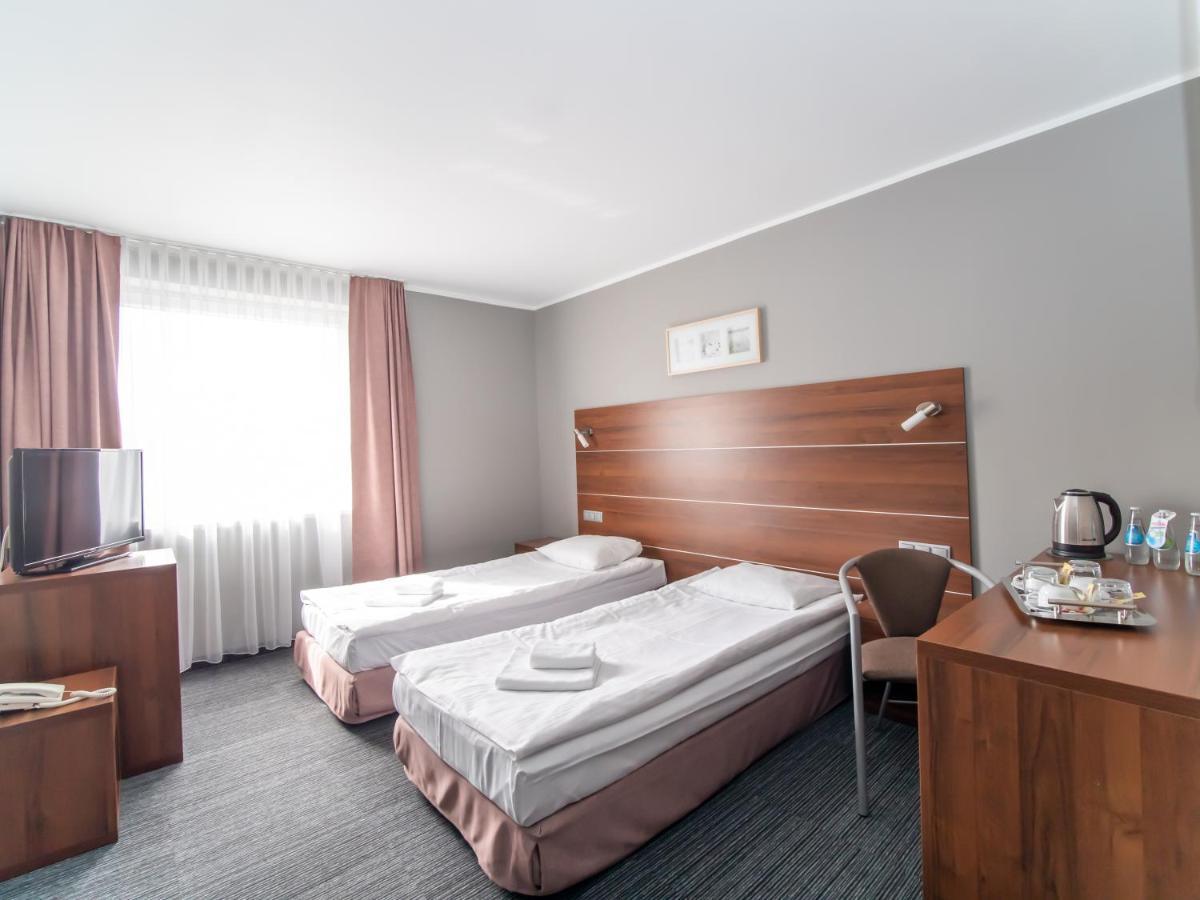 Hotel Tychy Exteriör bild