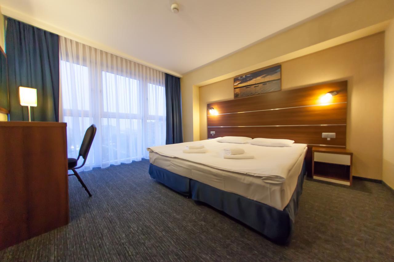 Hotel Tychy Exteriör bild